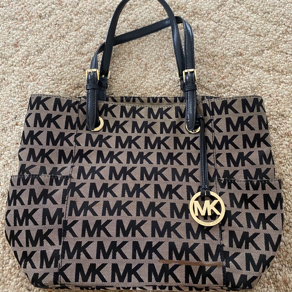 Michael Kors purse